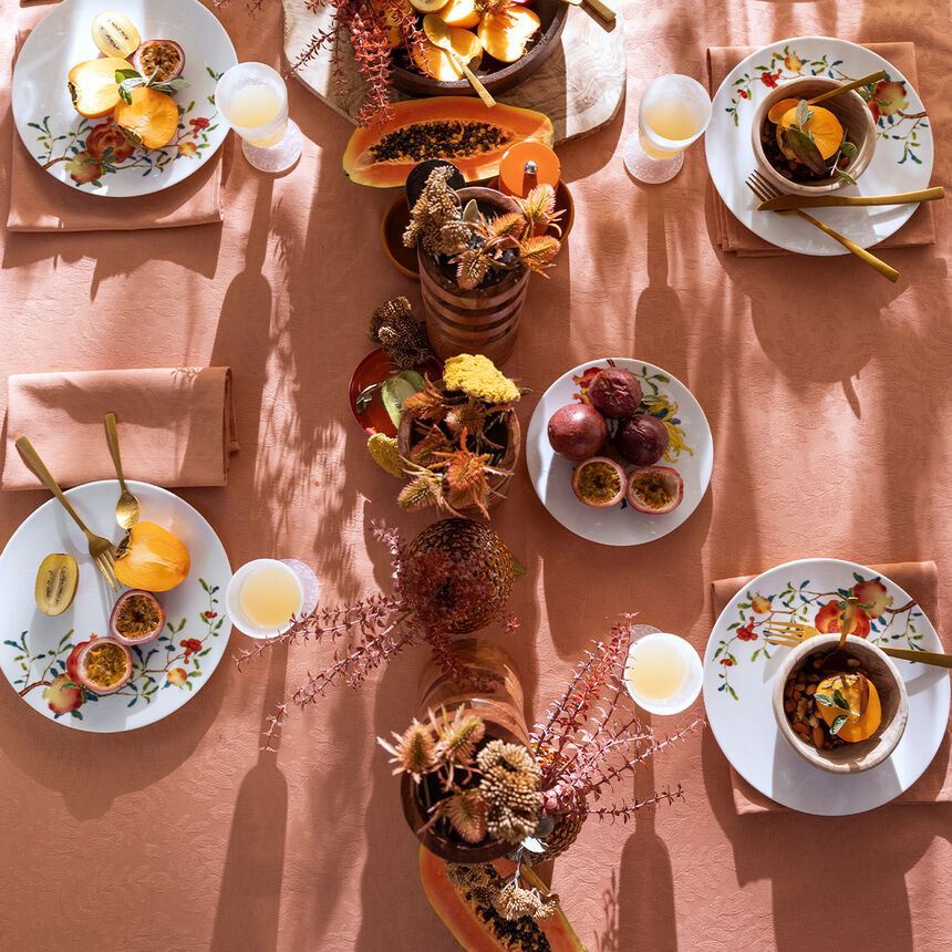 Coated tablecloth Vegetal mood Orange 175x175 100% cotton, , hi-res image number 0