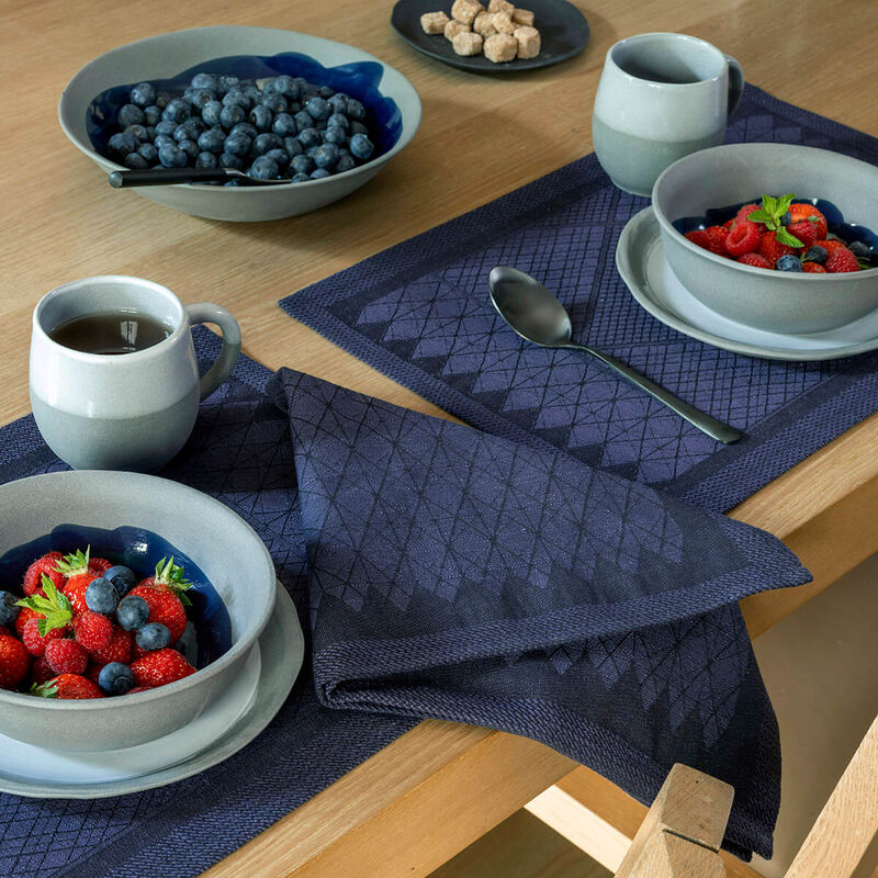 Placemats Club, , hi-res image number 1