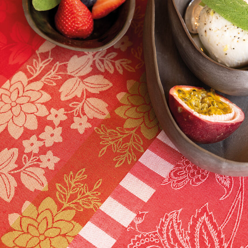 Coated tablecloth Gipsy Red 175x175 100% cotton, , hi-res image number 5