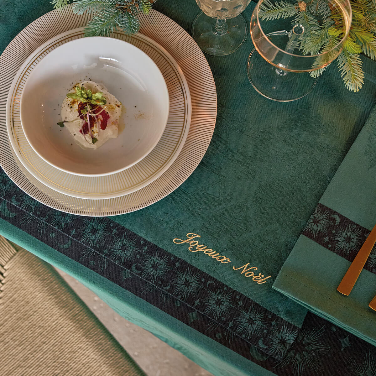 New Washable Fabric Placemats Made in France | Le Jacquard Français