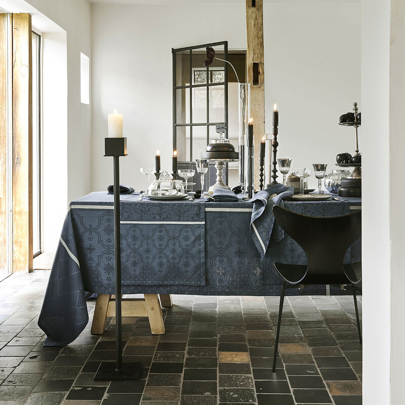 Tablecloth Armoiries Blue 175x175 100% linen, , hi-res