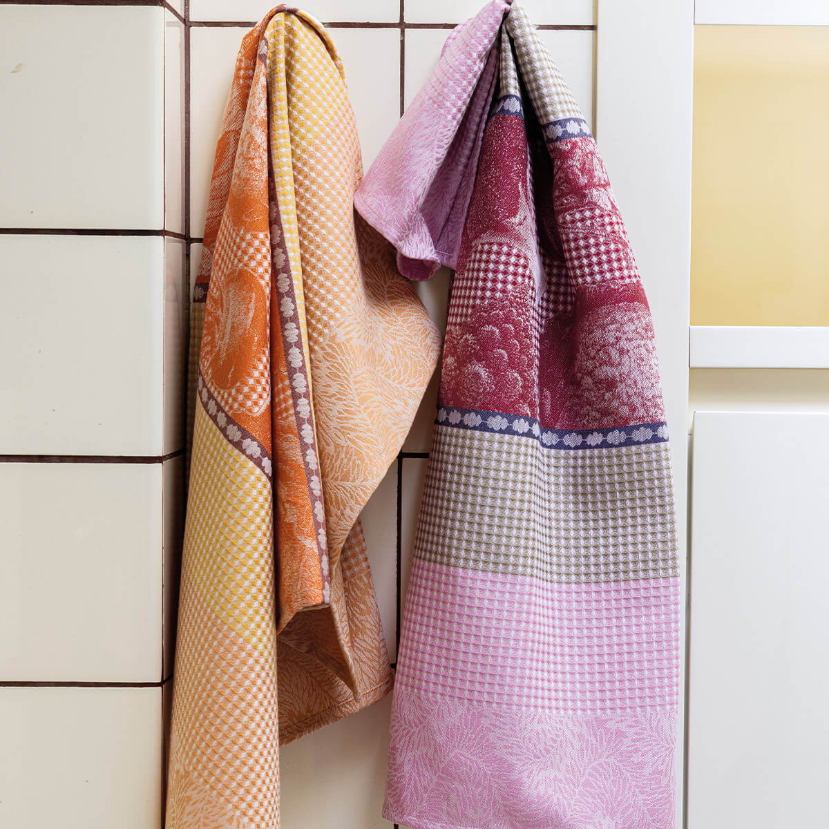 New Quality Hand Towels and Kitchen Gloves | Le Jacquard Français