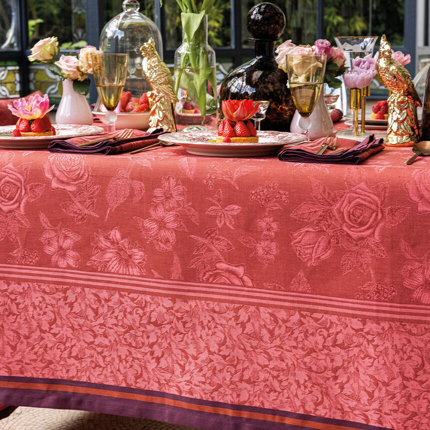 Tablecloth Romance Red 175x175 100% linen, , hi-res image number 2