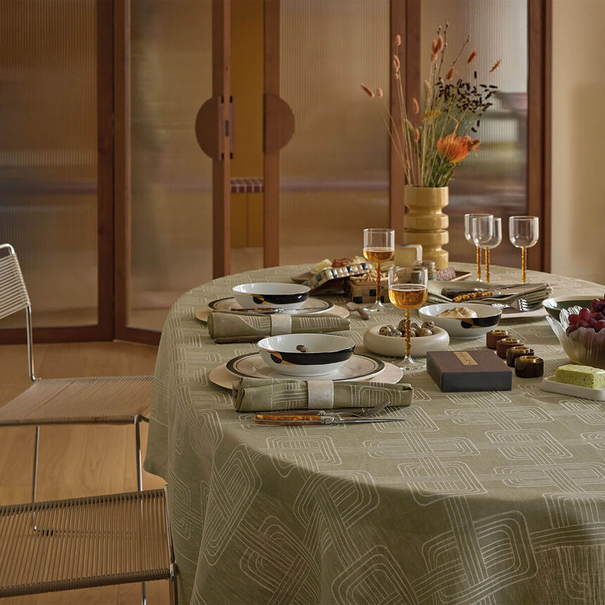 Tablecloth H&ocirc;tel particulier Green 120x120 100% linen, , hi-res image number 4