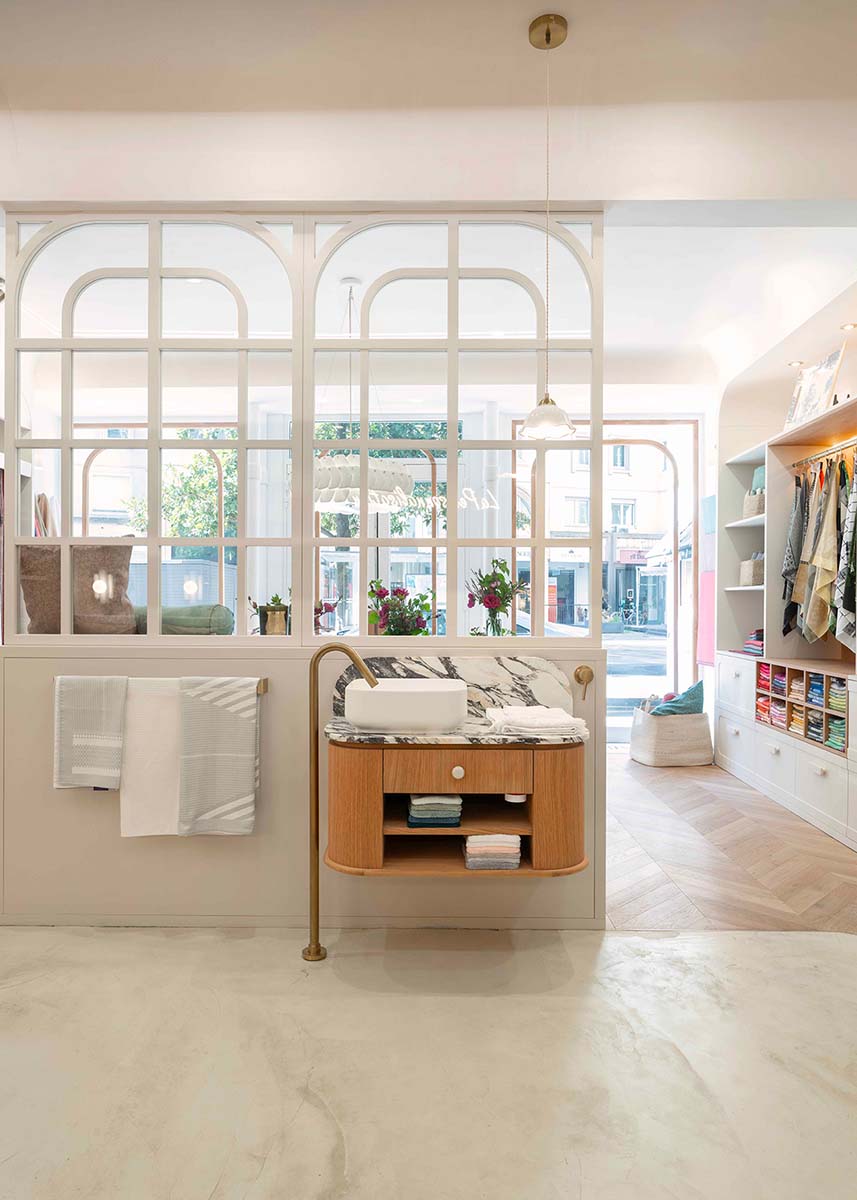 The Lyon boutique