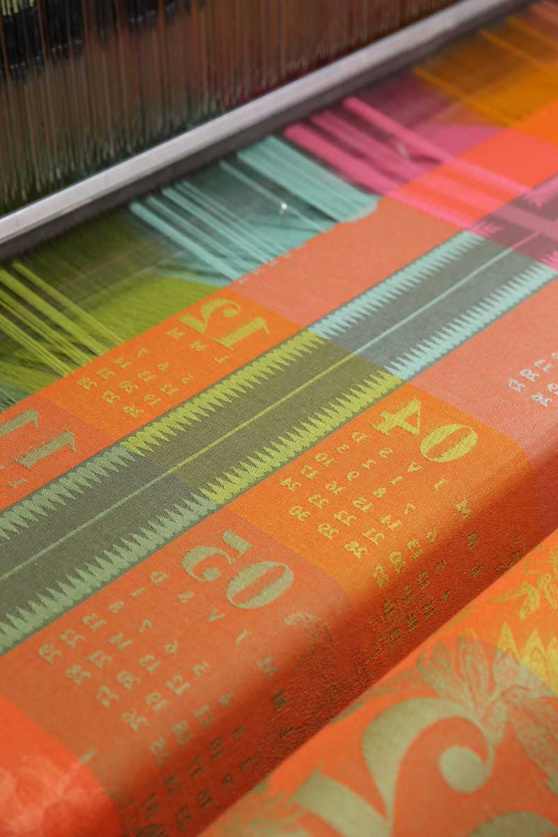 Colourful Jacquard weaving on the loom