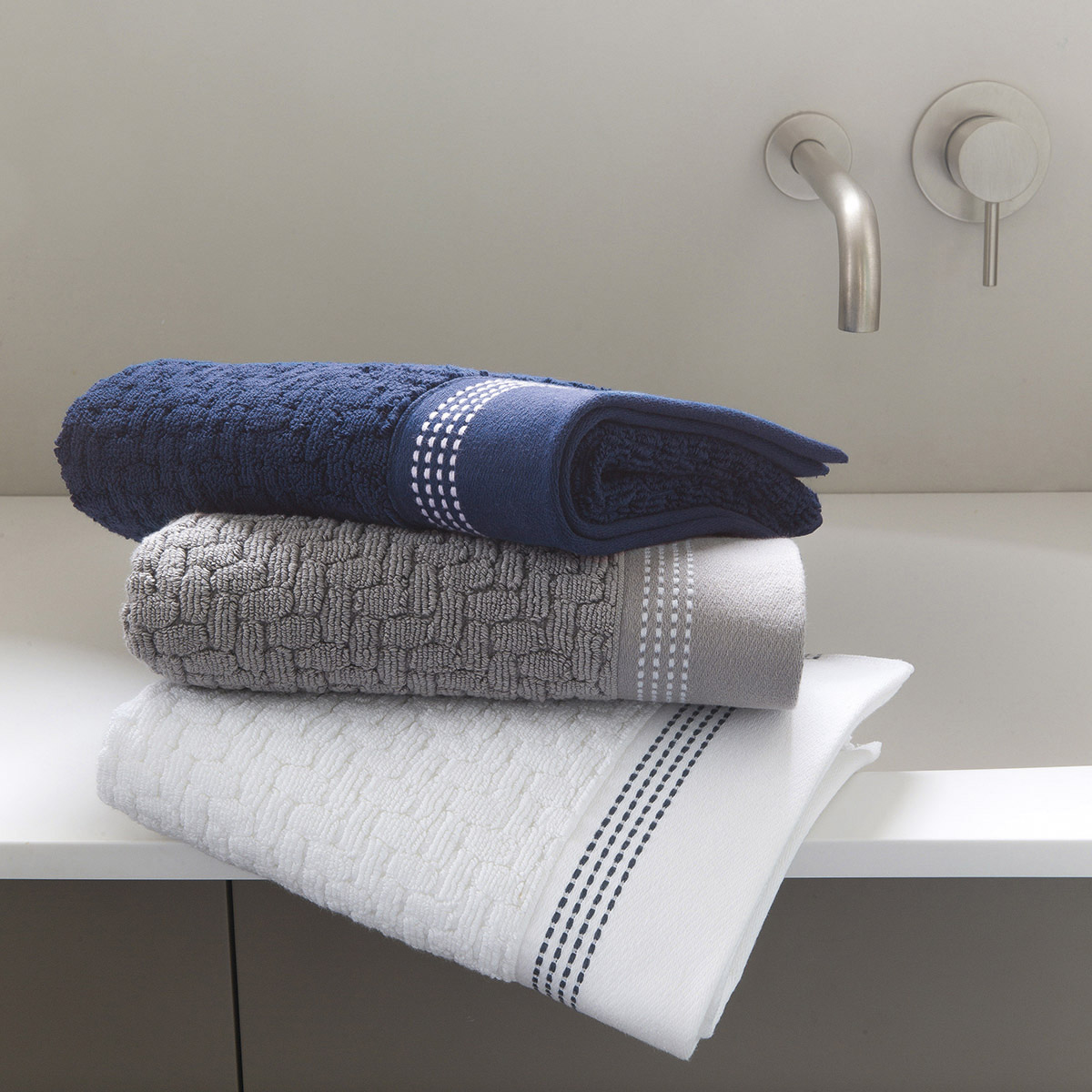 Quality Towels and Bath Sheets Le Jacquard Français